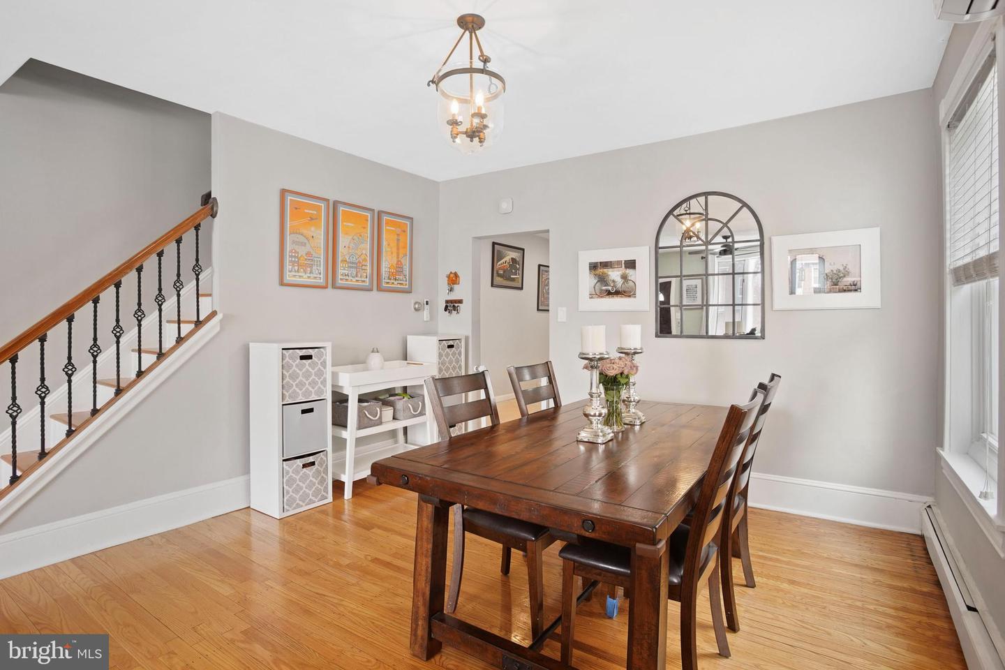 119 W 3rd Ave