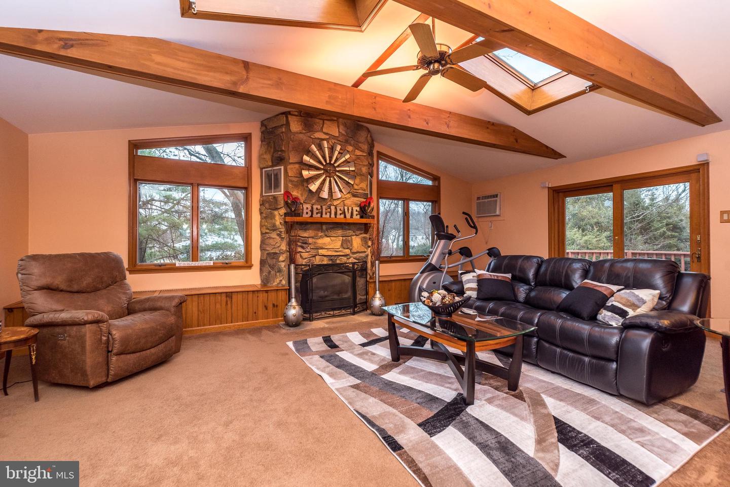 1751 Pulaski Dr