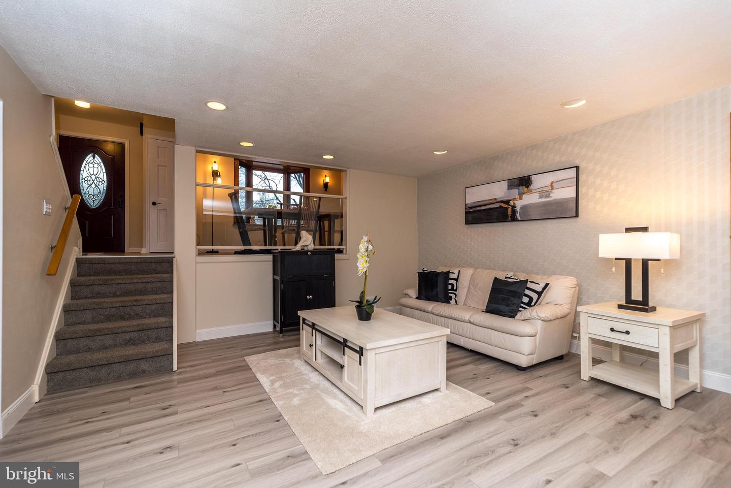 1751 Pulaski Dr