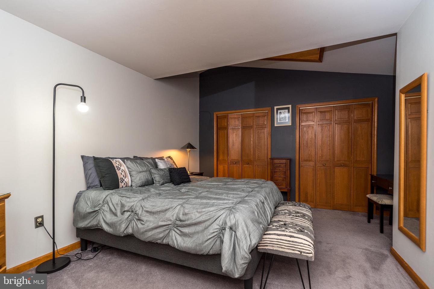 1751 Pulaski Dr