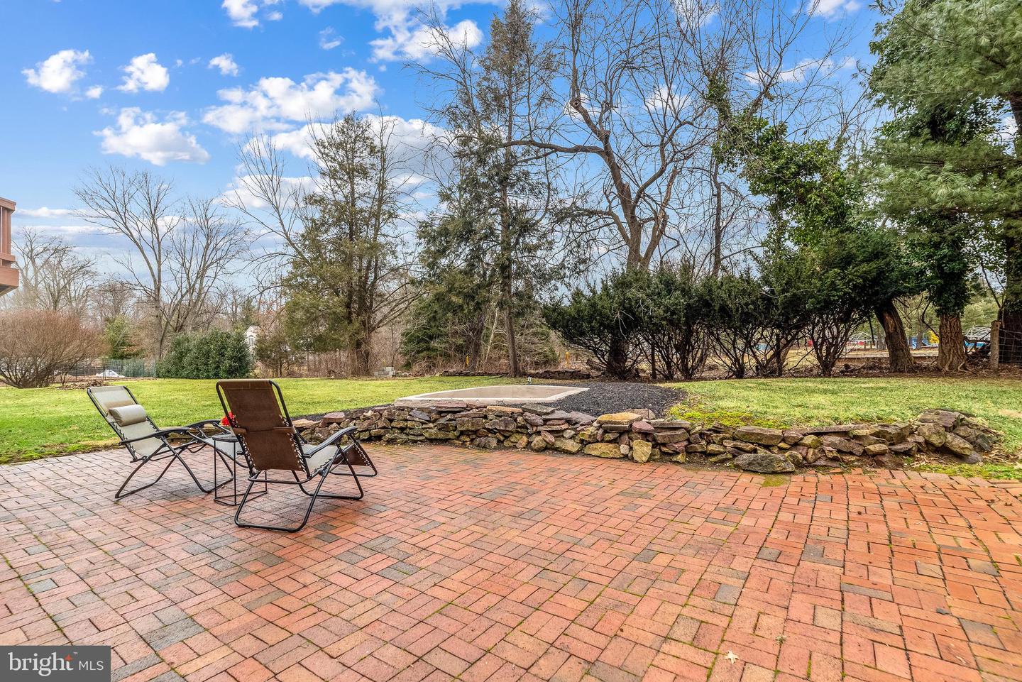 1751 Pulaski Dr