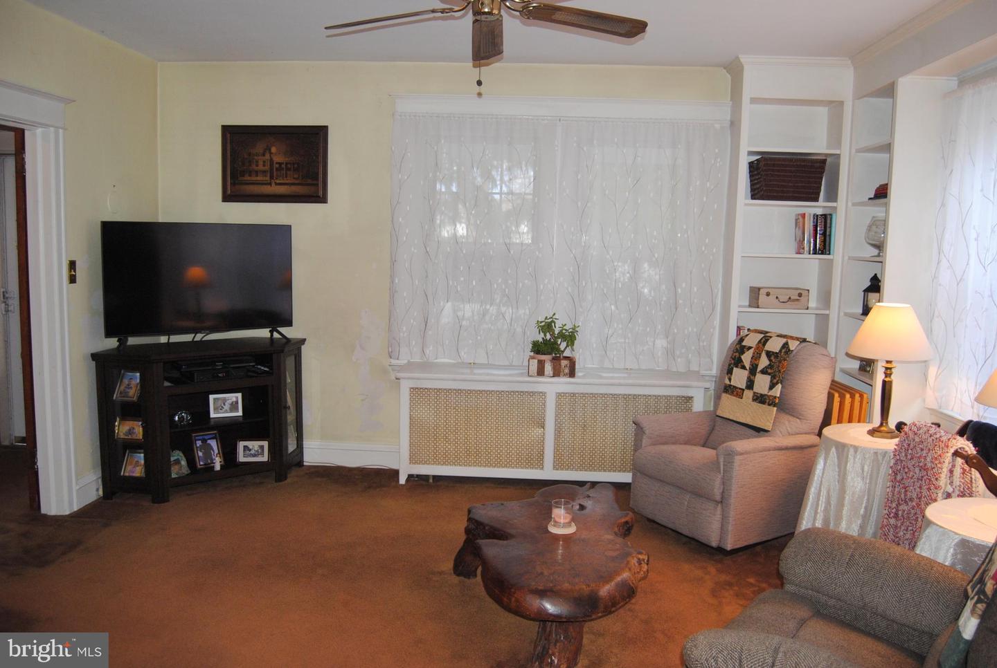 28 Oakdale Ave