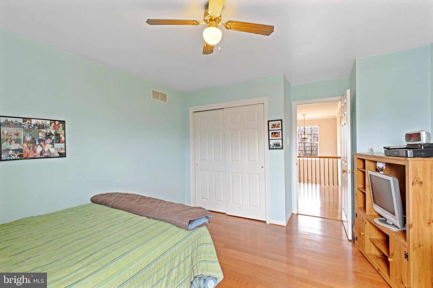 2262 Locust Dr