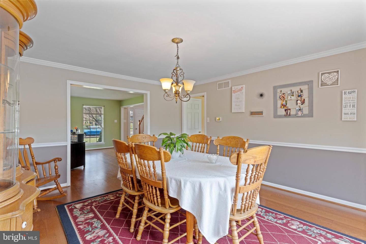 2262 Locust Dr