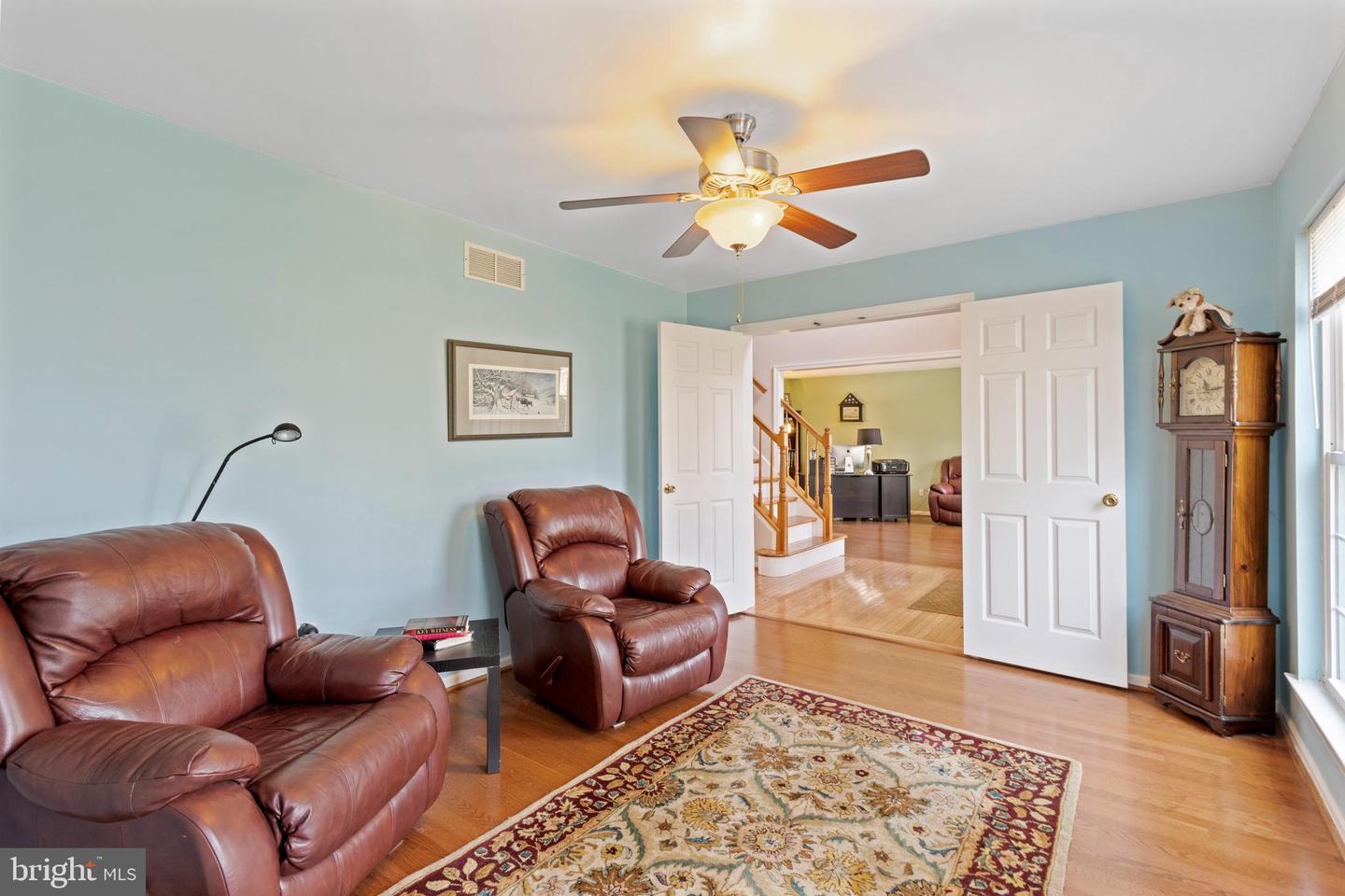 2262 Locust Dr