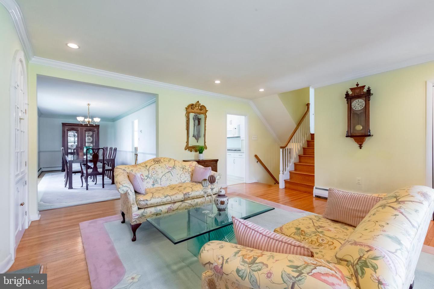 958 Netherwood Dr