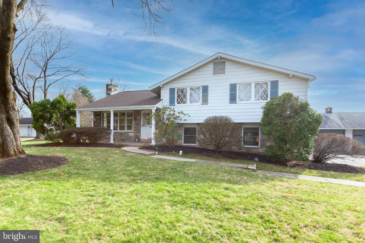 958 Netherwood Dr