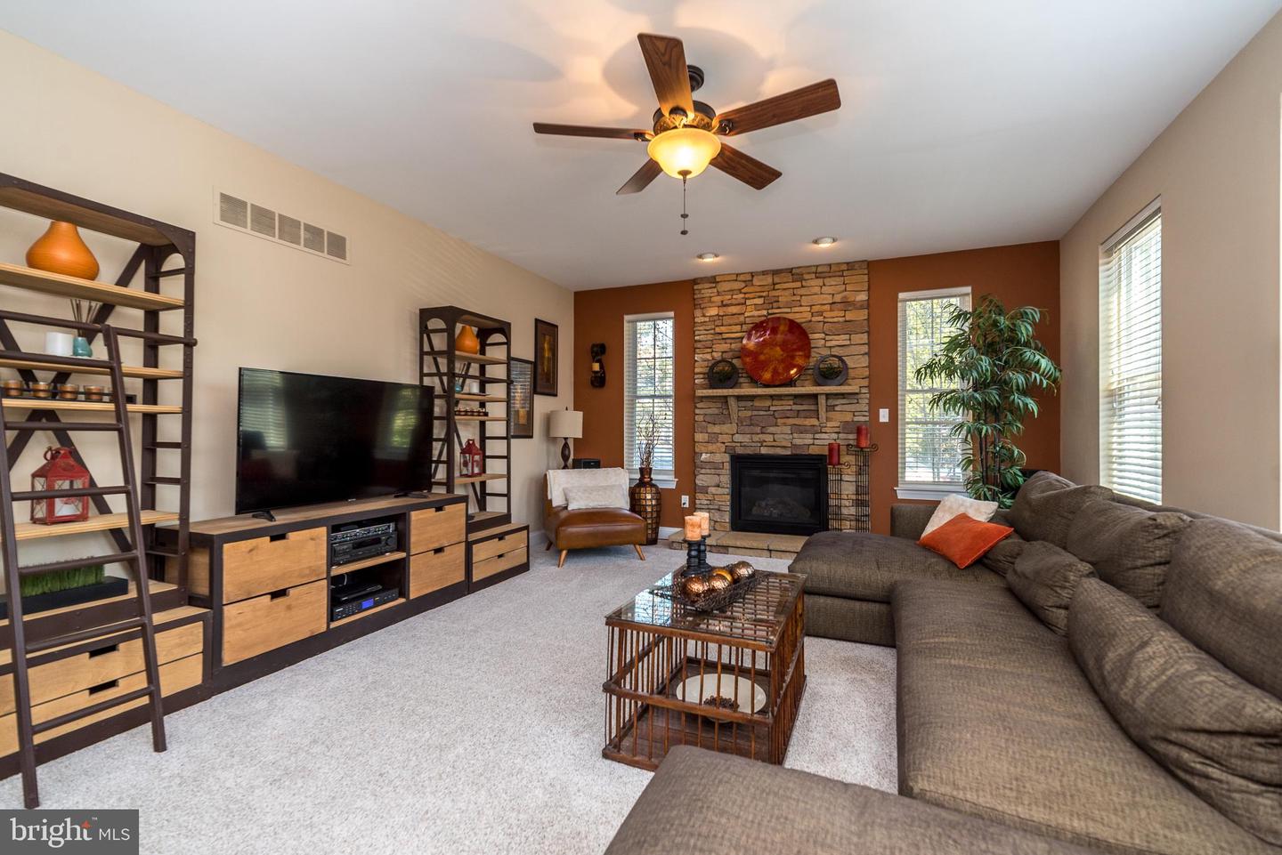 2120 Hudnut Rd