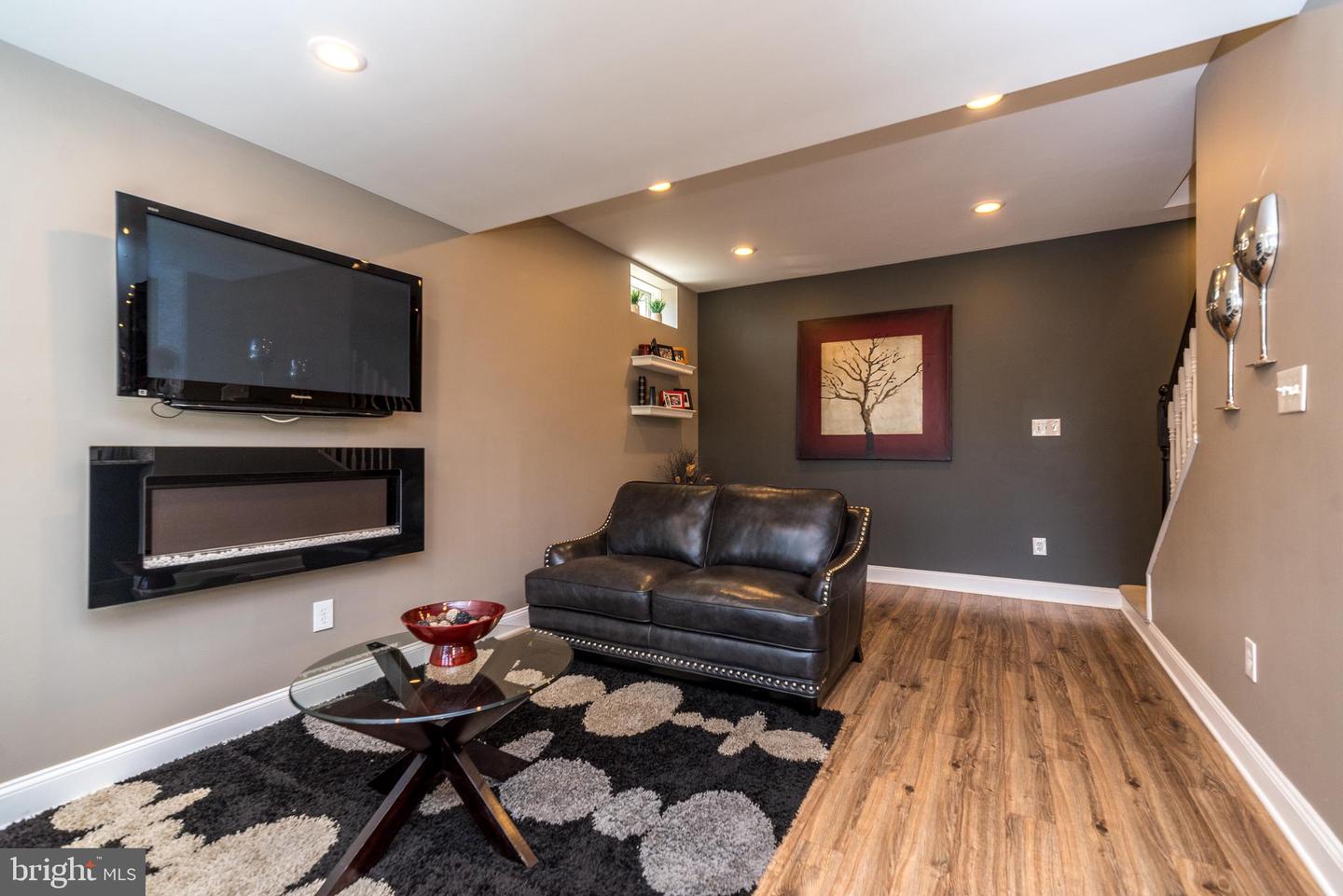 2120 Hudnut Rd