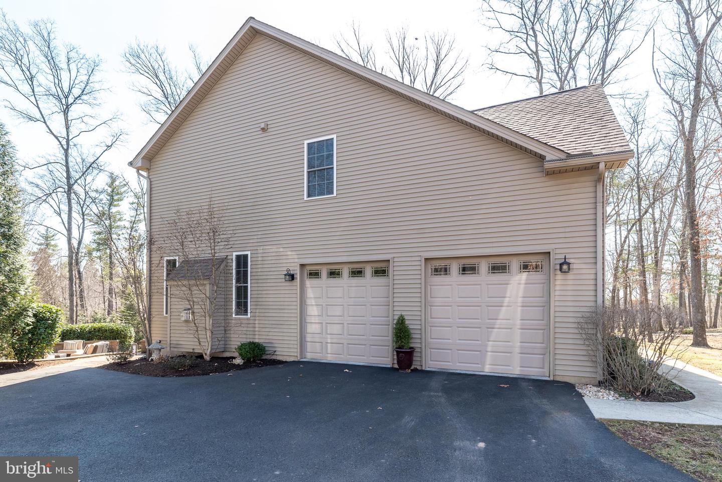 2120 Hudnut Rd