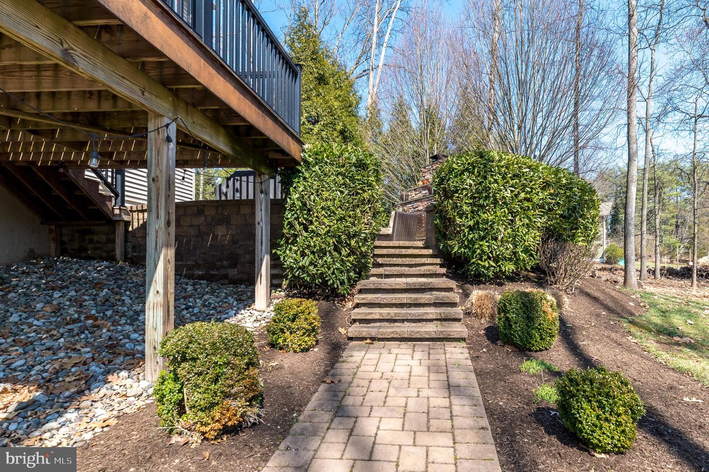 2120 Hudnut Rd