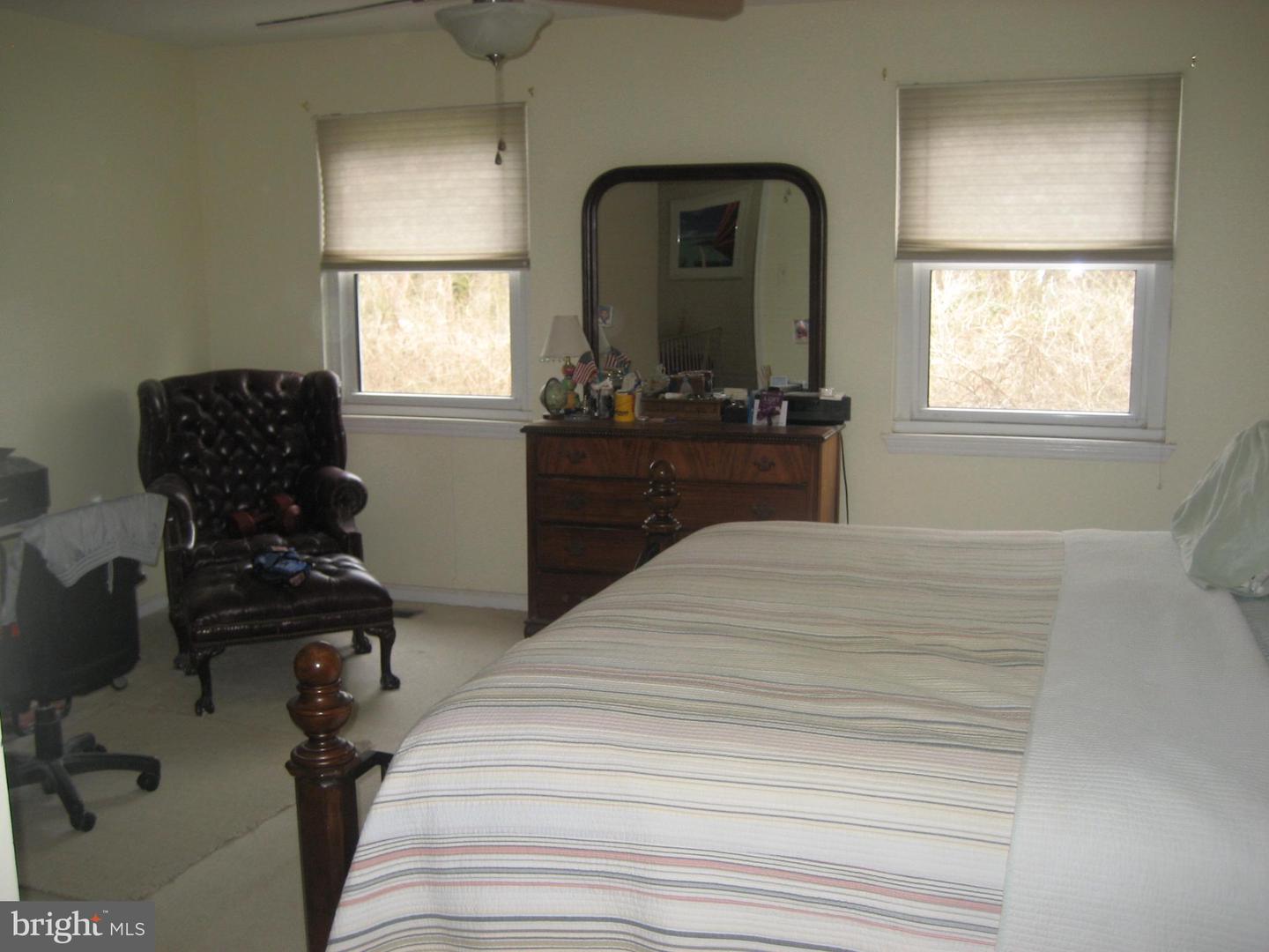 18 Ramsgate Ct #215 U-18