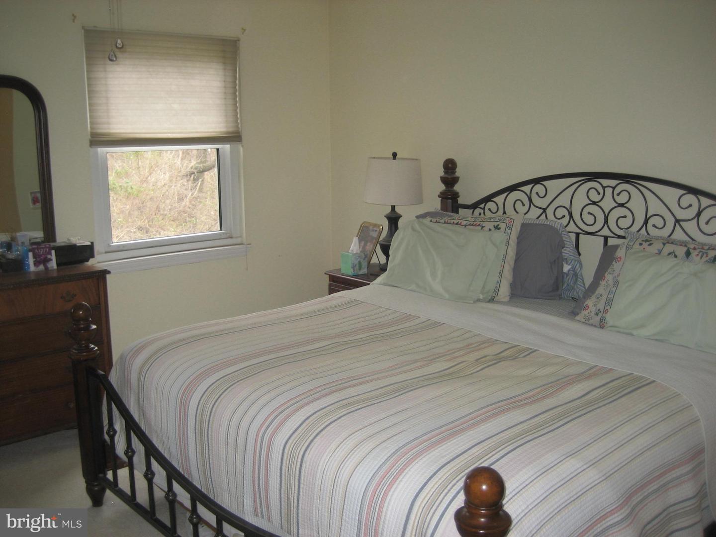 18 Ramsgate Ct #215 U-18
