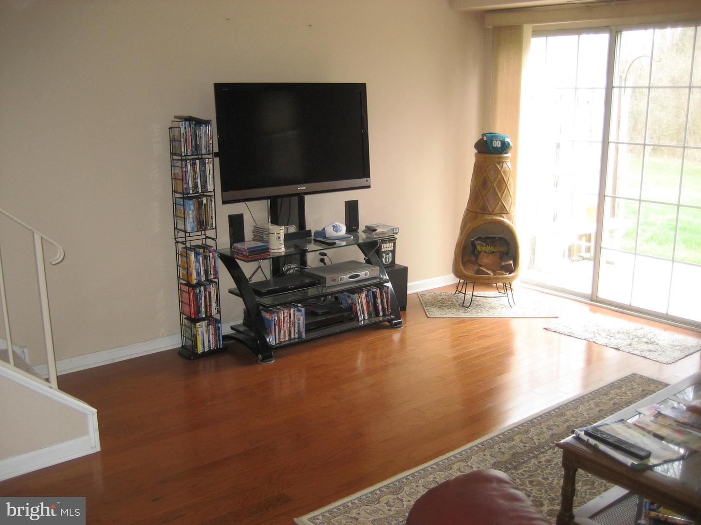 18 Ramsgate Ct #215 U-18