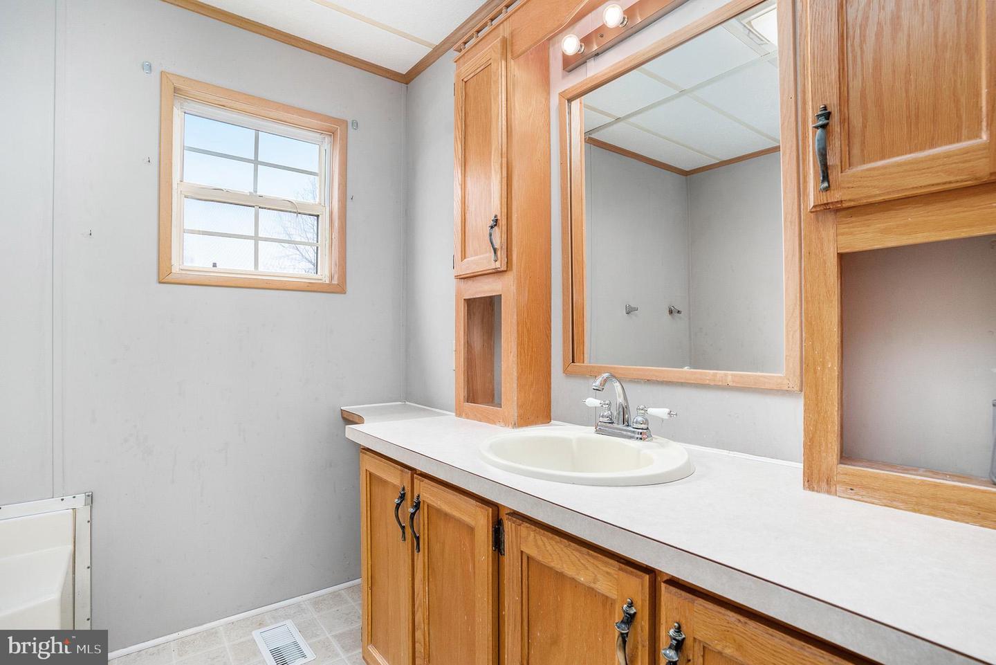 116 Deerfield Dr