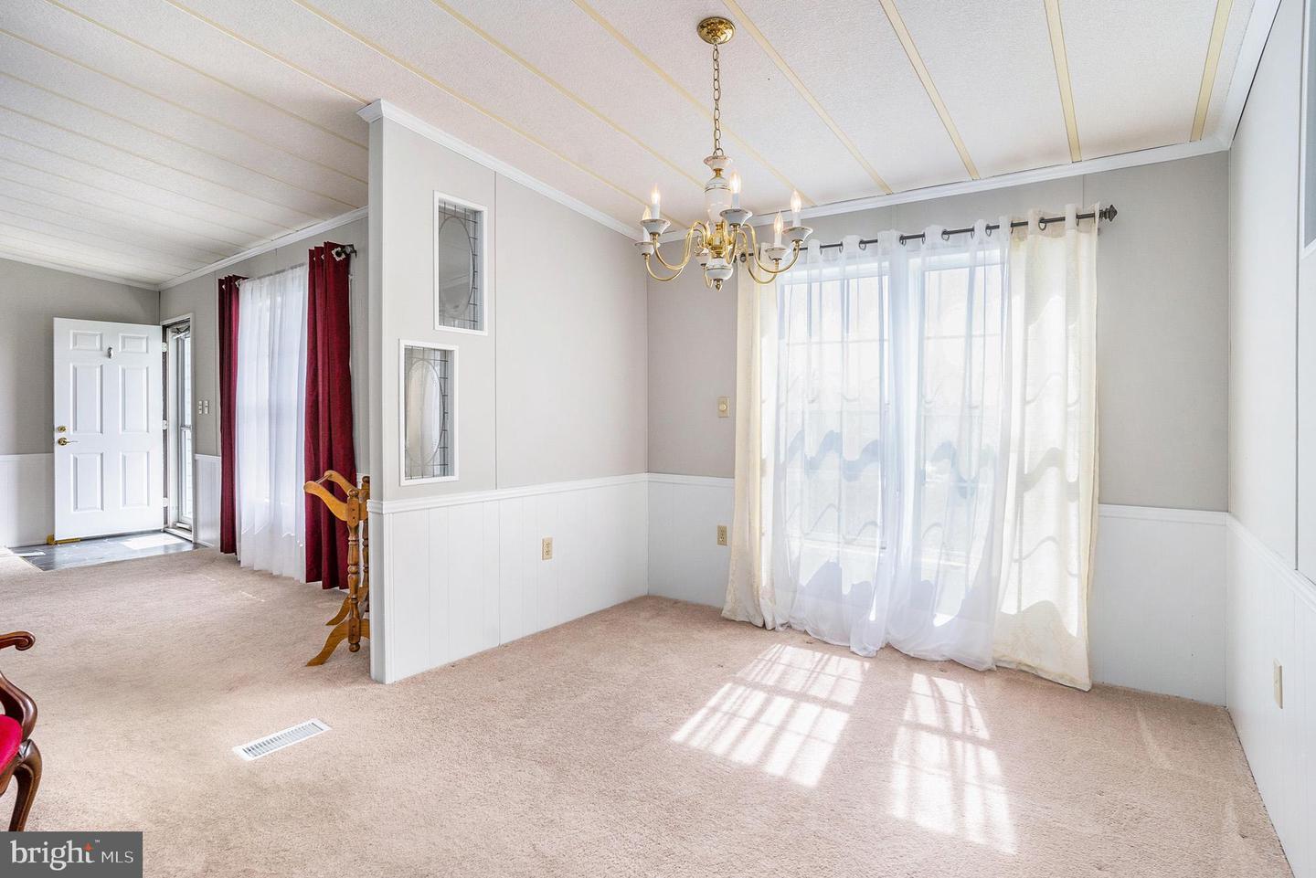 116 Deerfield Dr