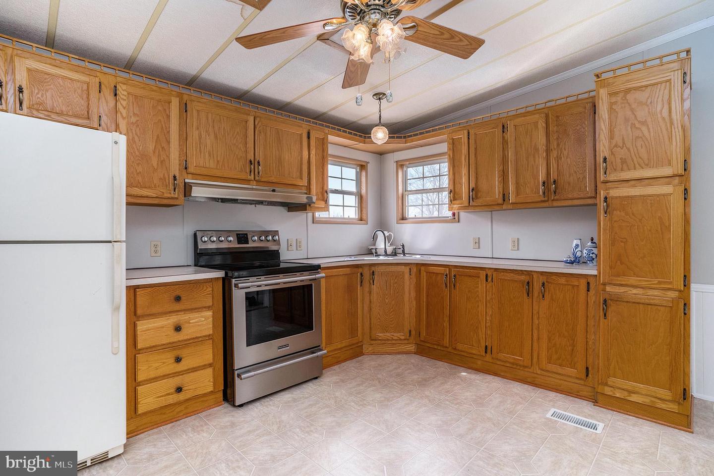 116 Deerfield Dr