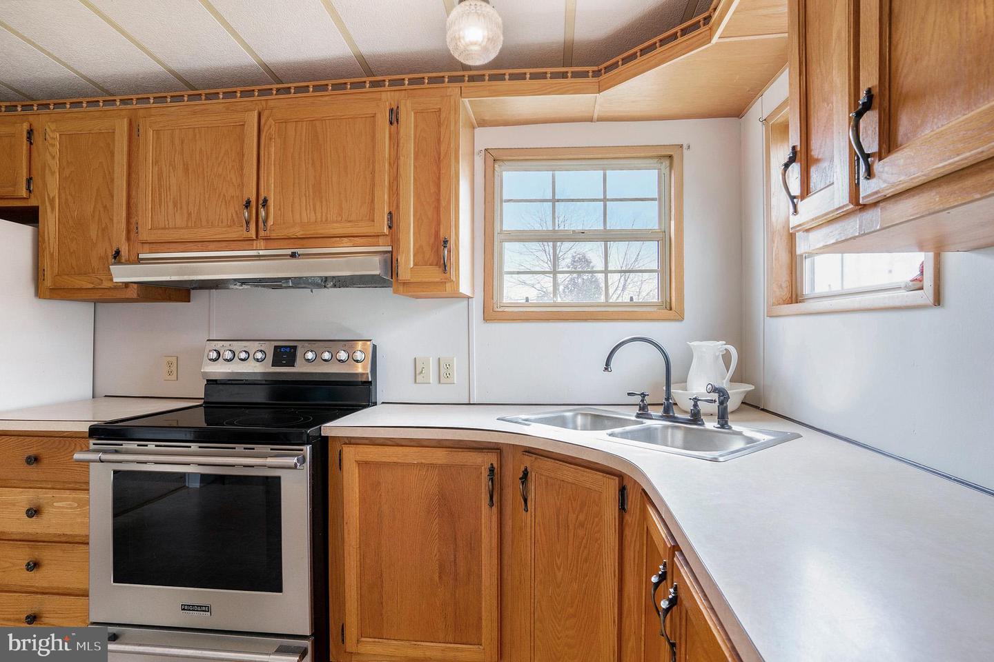 116 Deerfield Dr