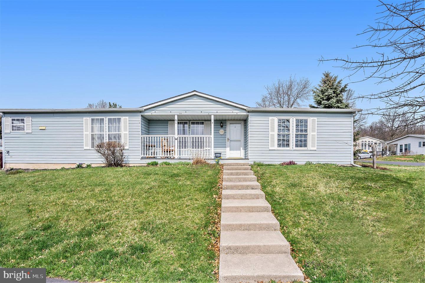 116 Deerfield Dr