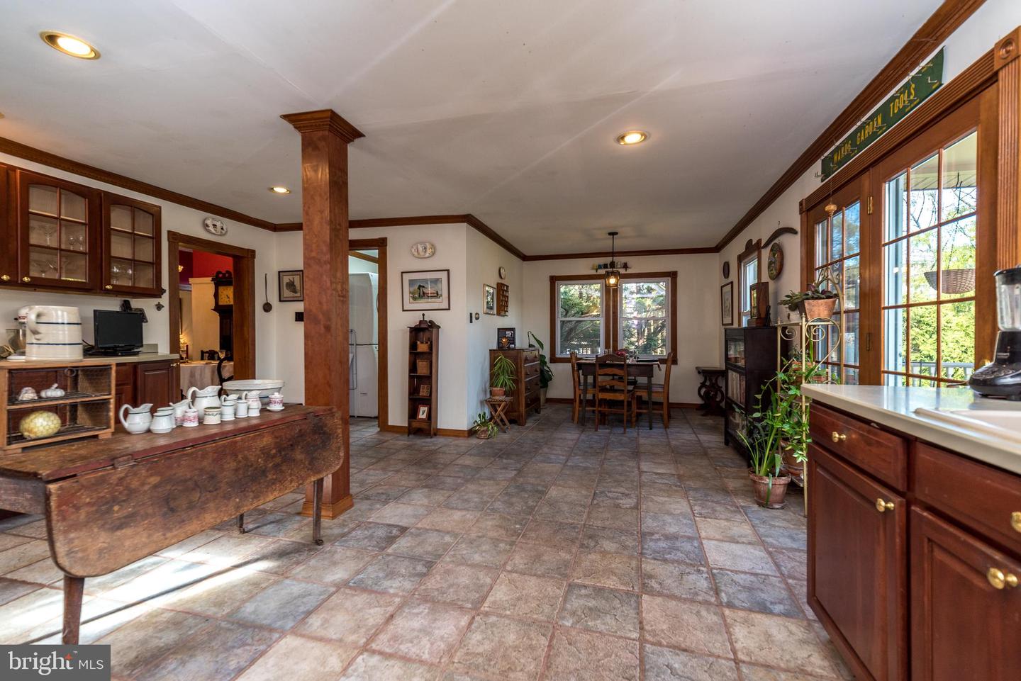 321 Ave