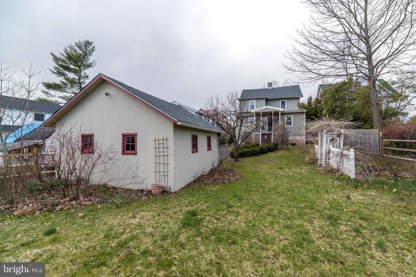 321 Ave