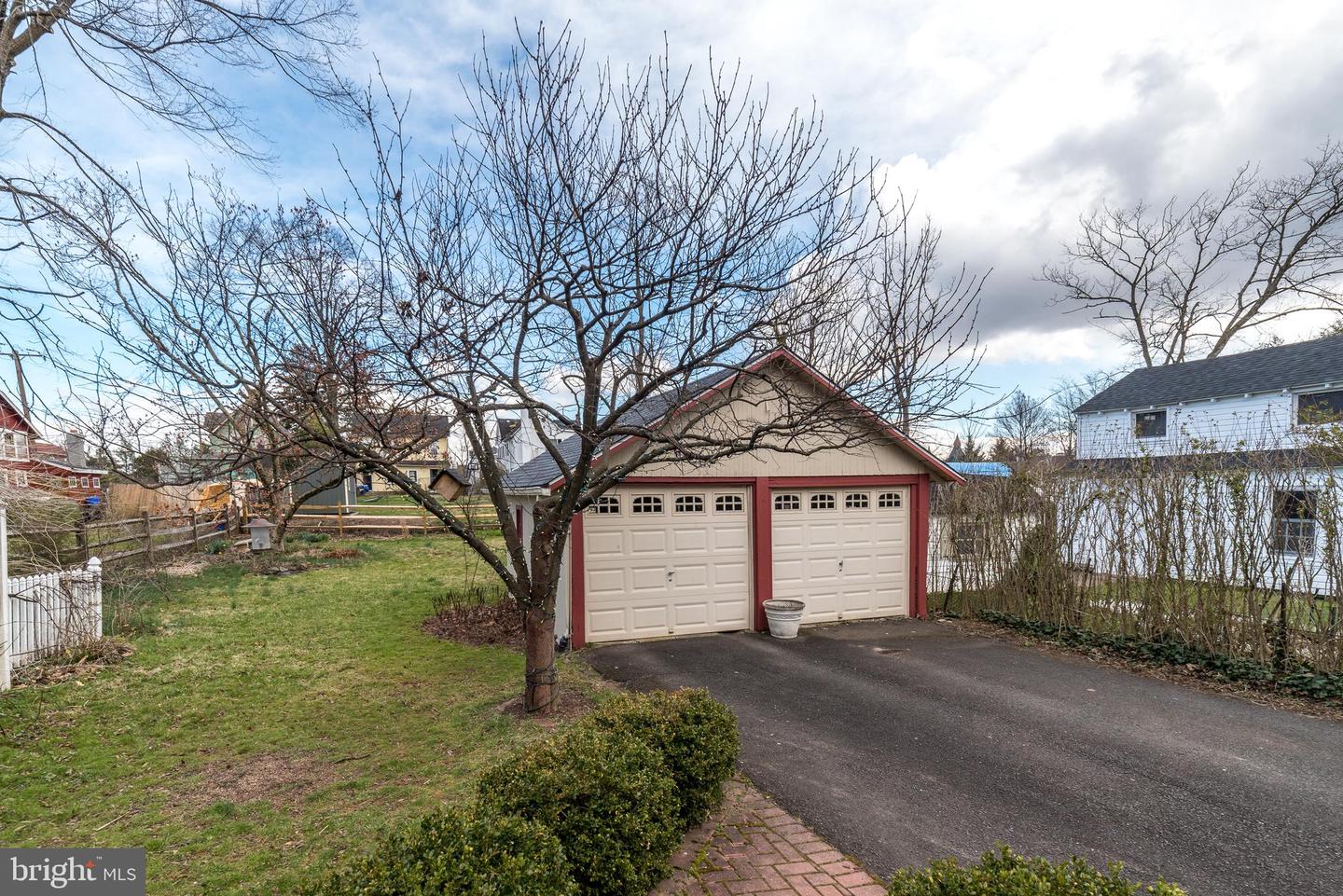 321 Ave