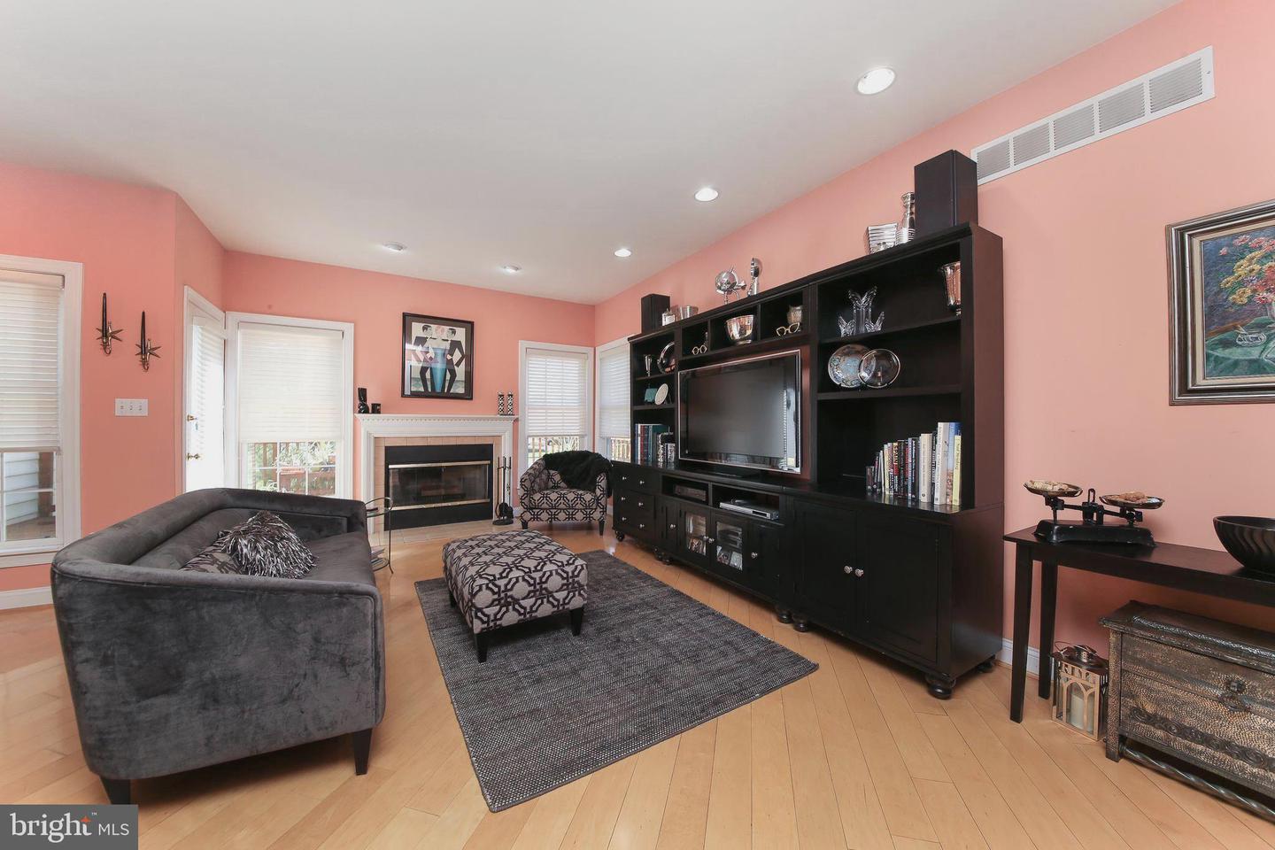 109 Birkdale Dr