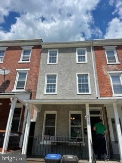 219 E Wood St