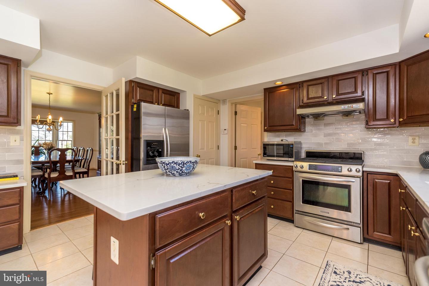 1616 Holly Hill Ln