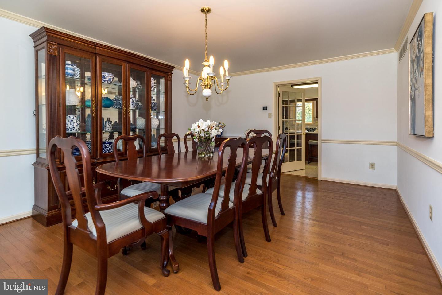 1616 Holly Hill Ln