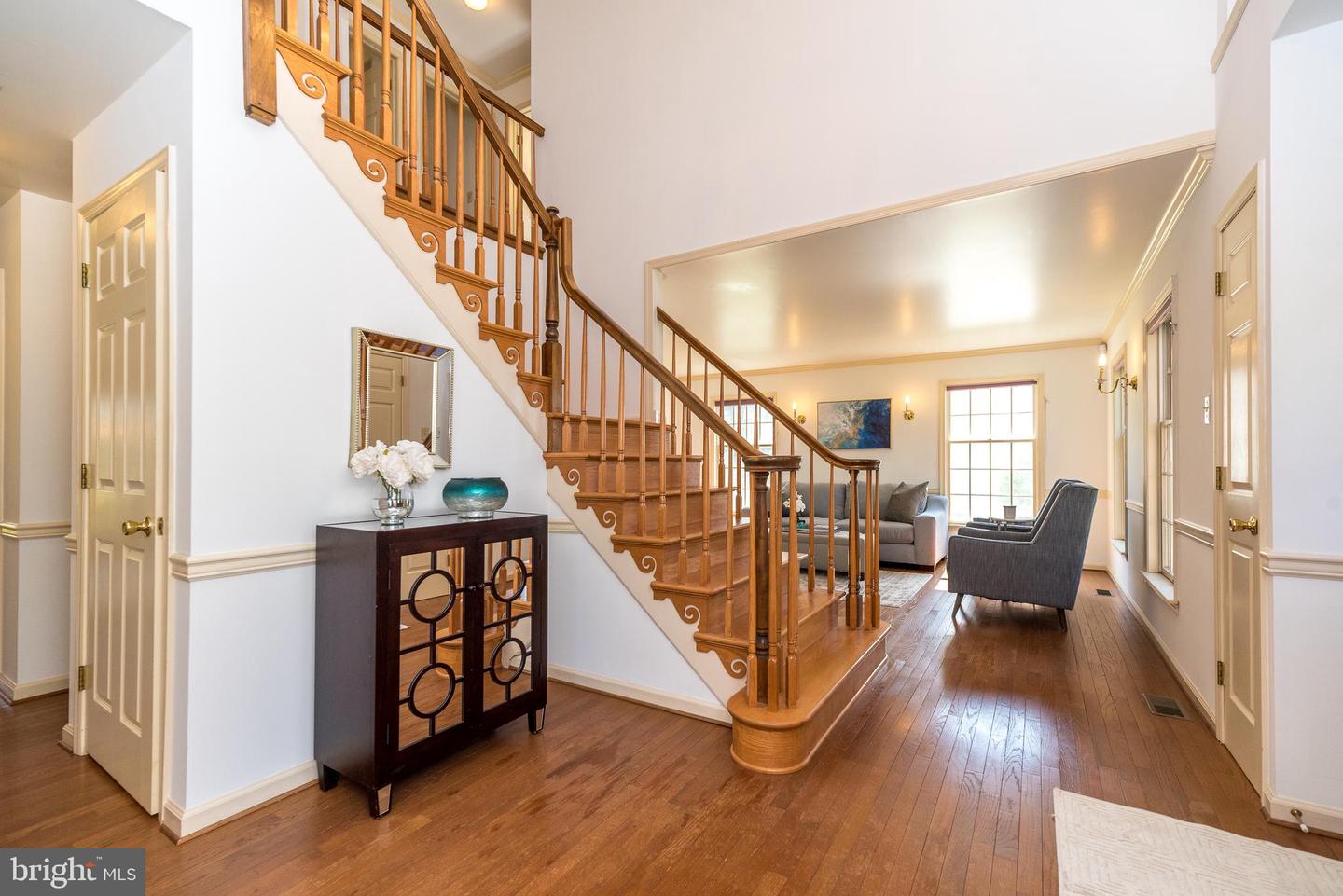 1616 Holly Hill Ln