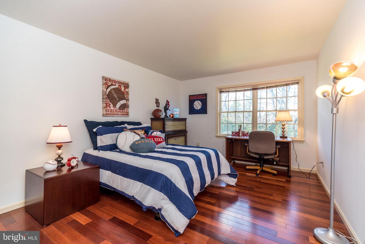 1616 Holly Hill Ln