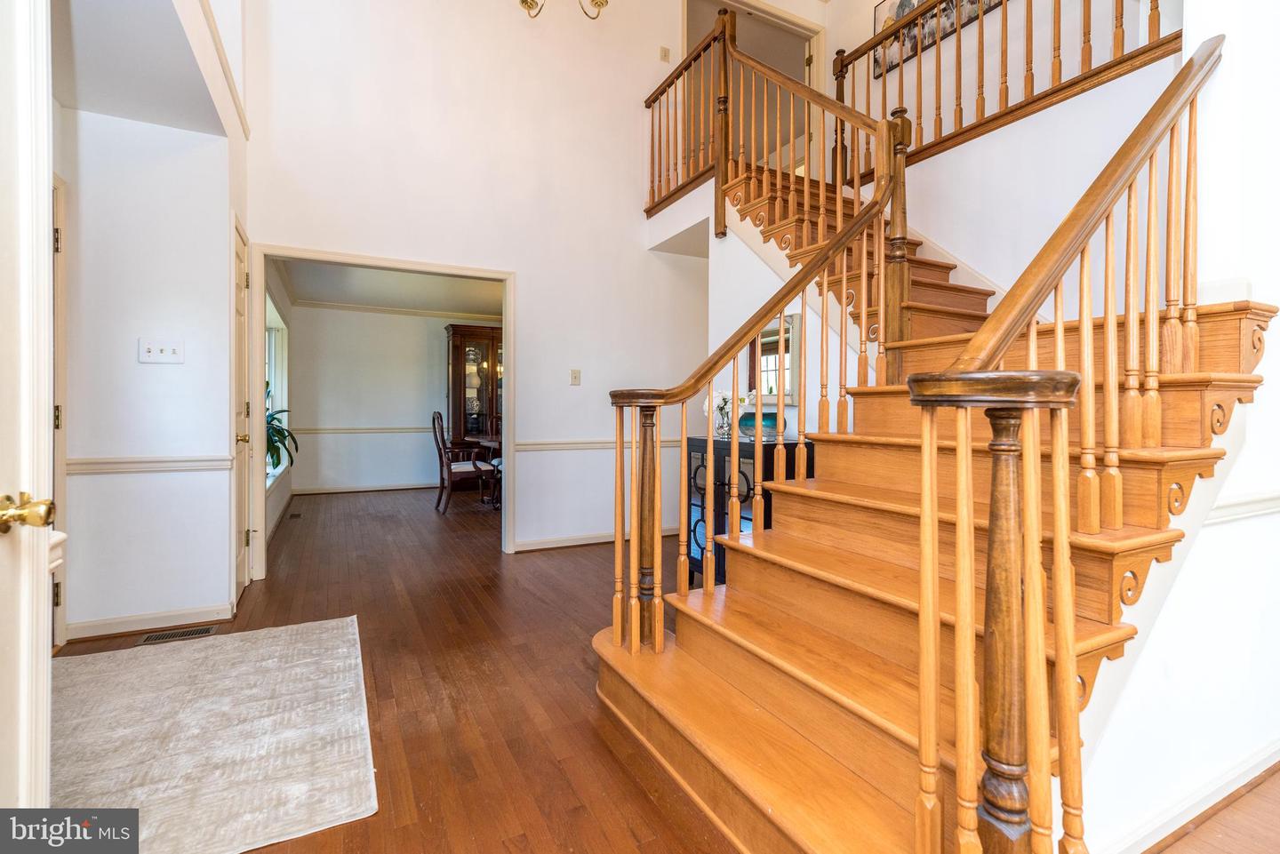 1616 Holly Hill Ln