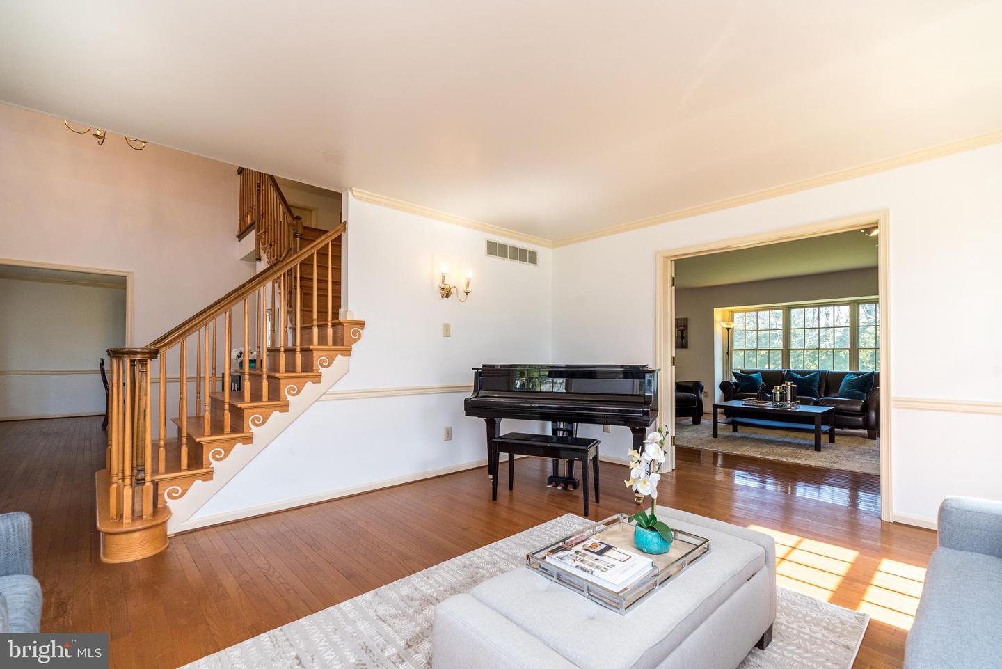 1616 Holly Hill Ln