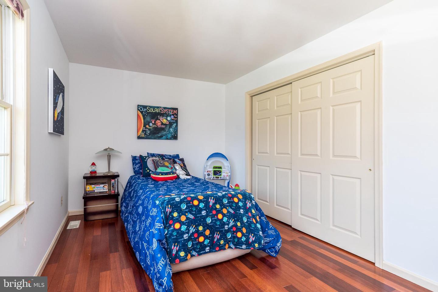 1616 Holly Hill Ln