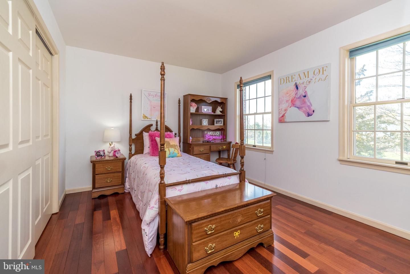 1616 Holly Hill Ln