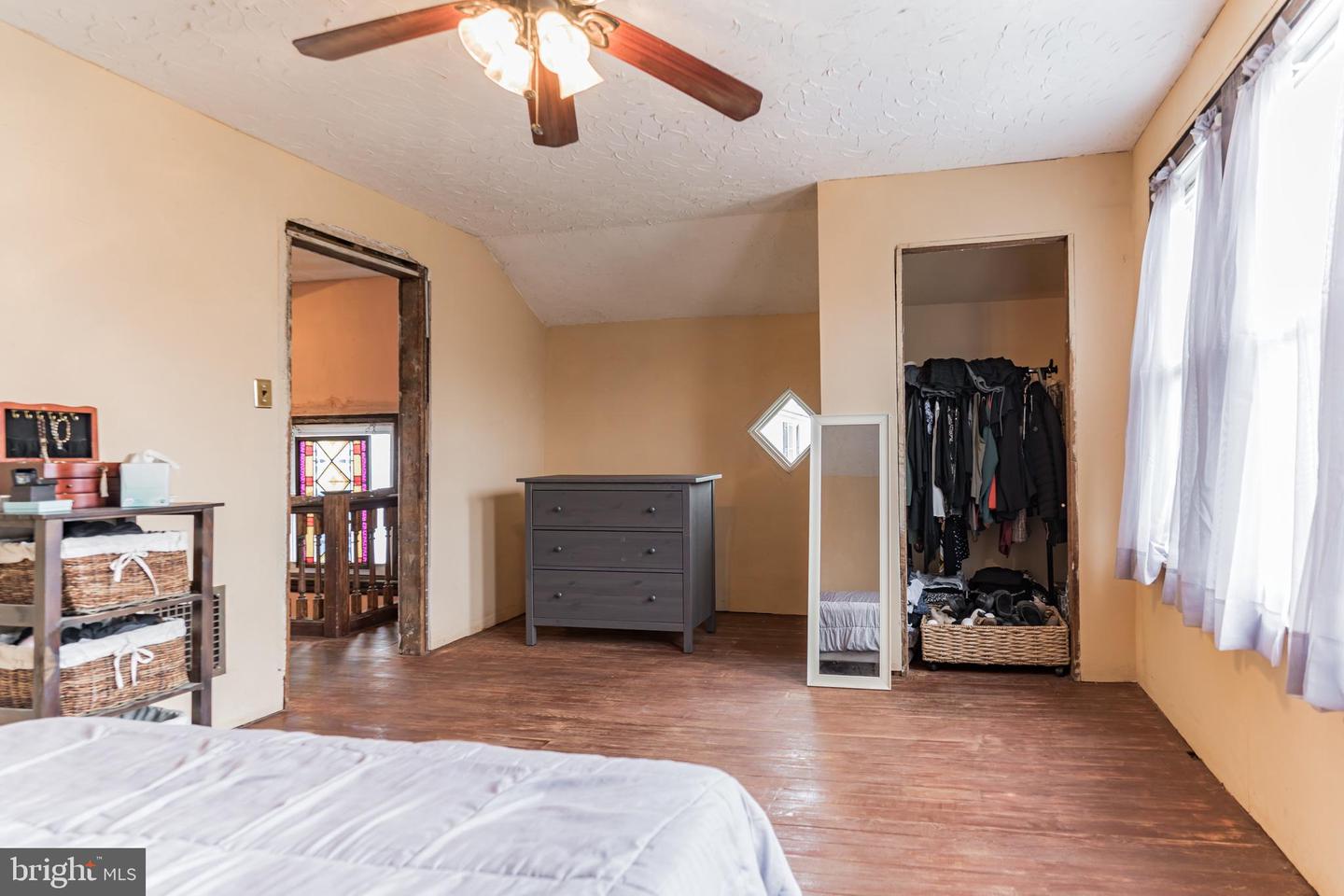 2342 Jenkintown Rd