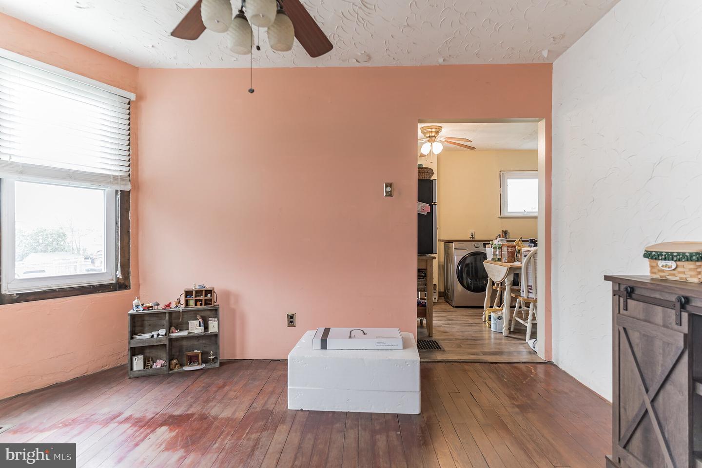 2342 Jenkintown Rd