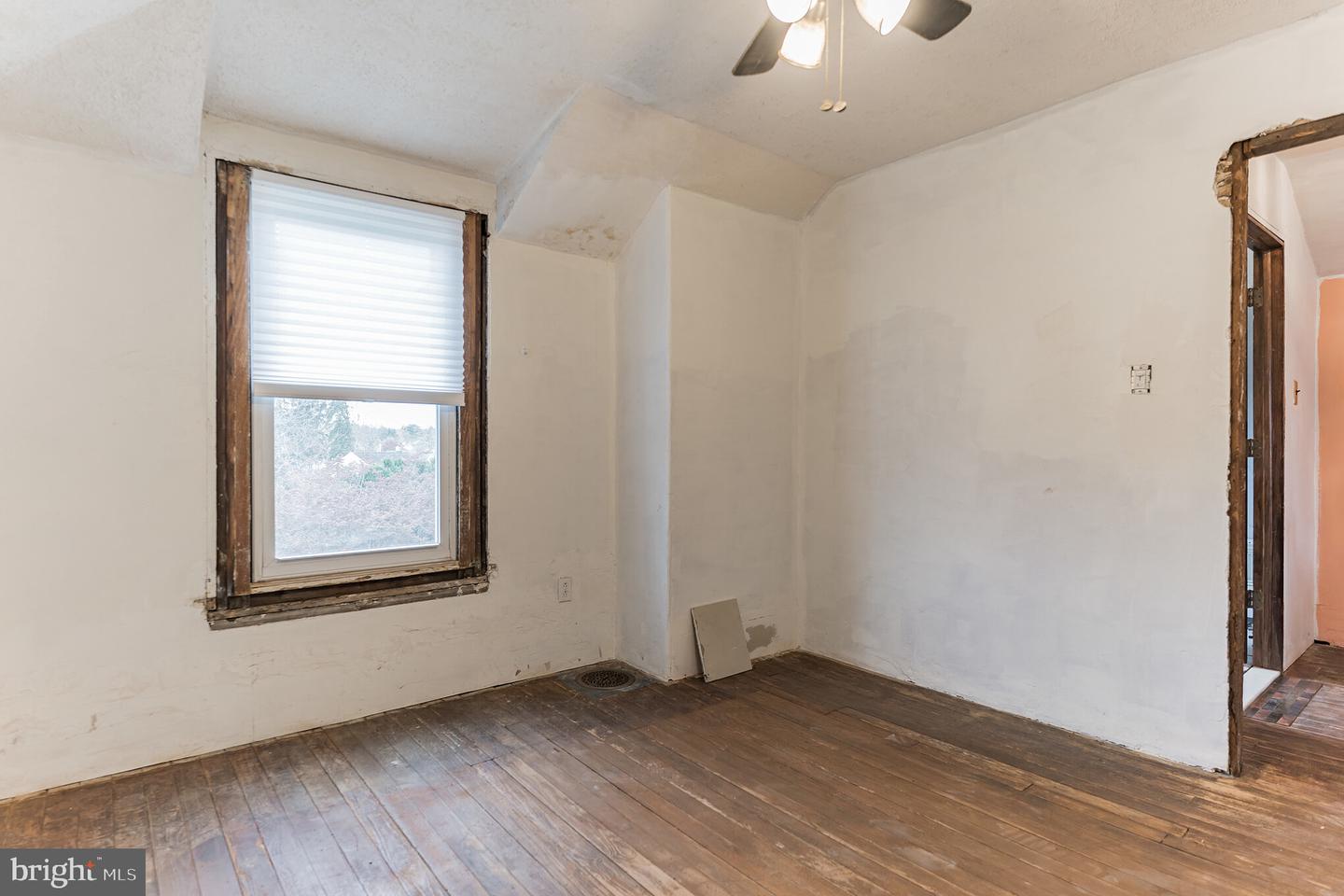 2342 Jenkintown Rd
