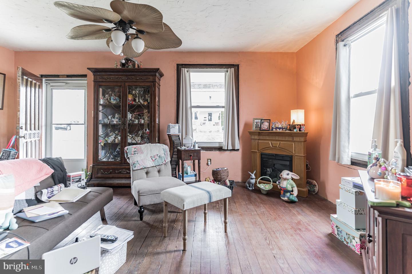 2342 Jenkintown Rd