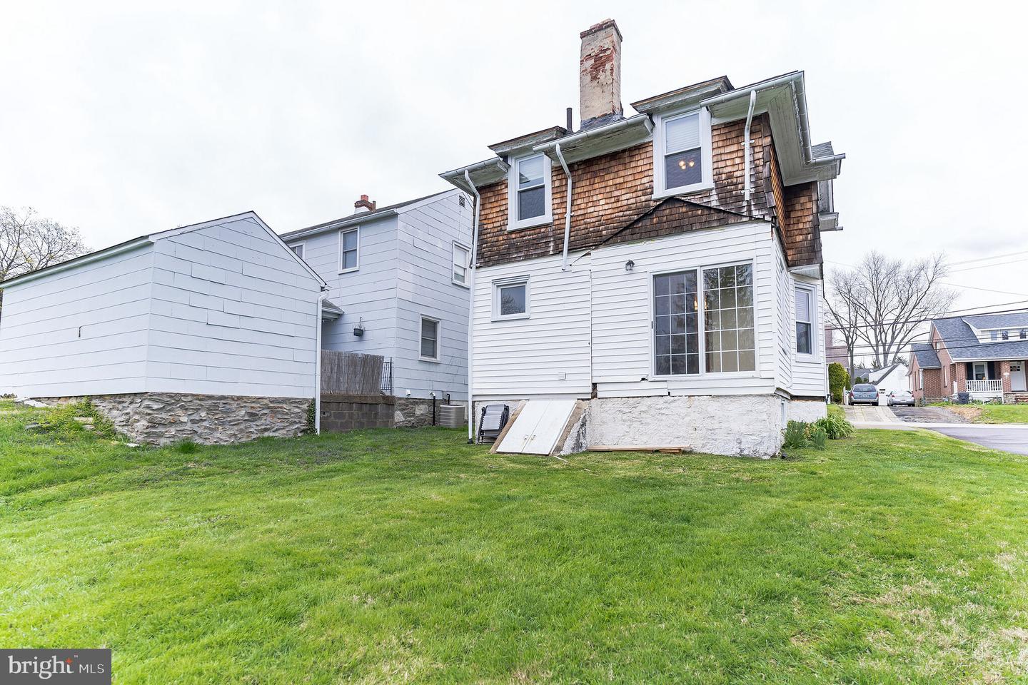 2342 Jenkintown Rd