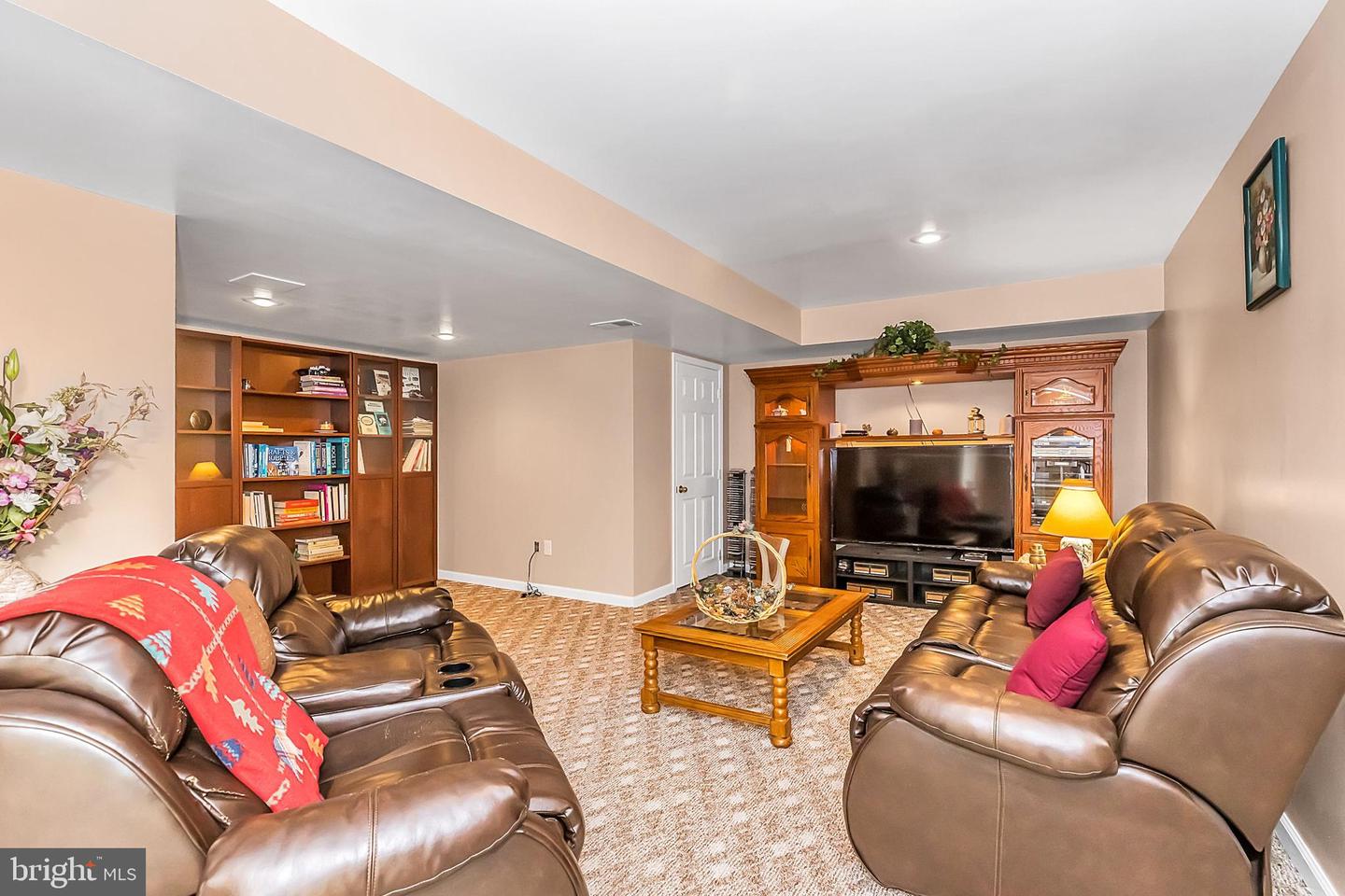 103 Matthew Dr