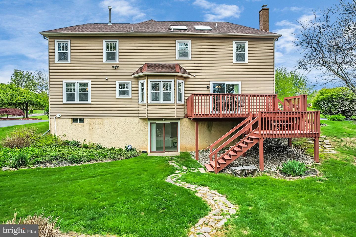 103 Matthew Dr