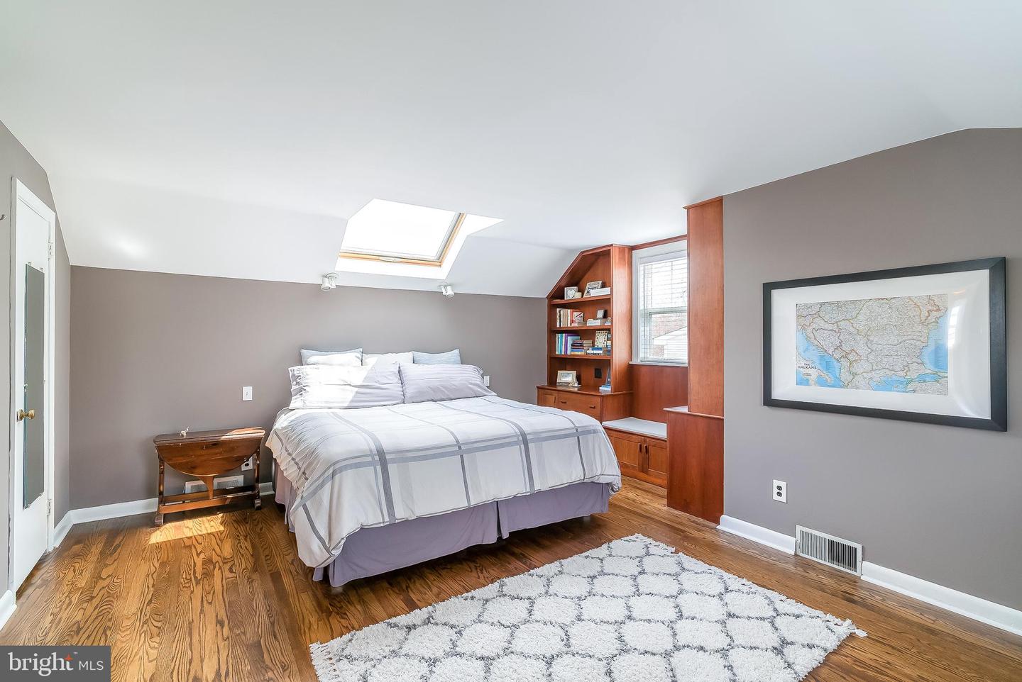 411 Haywood Rd