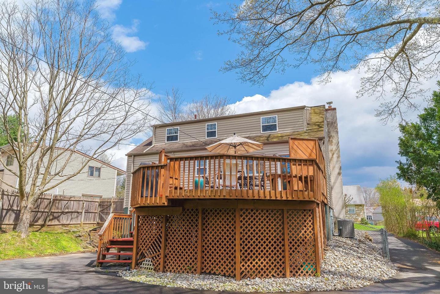411 Haywood Rd
