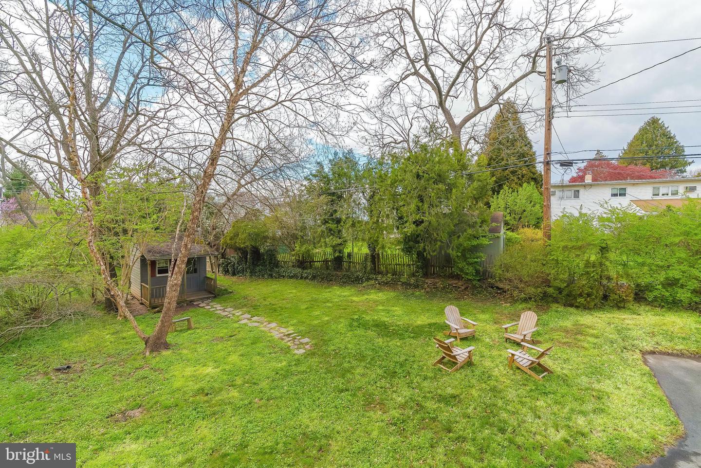 411 Haywood Rd