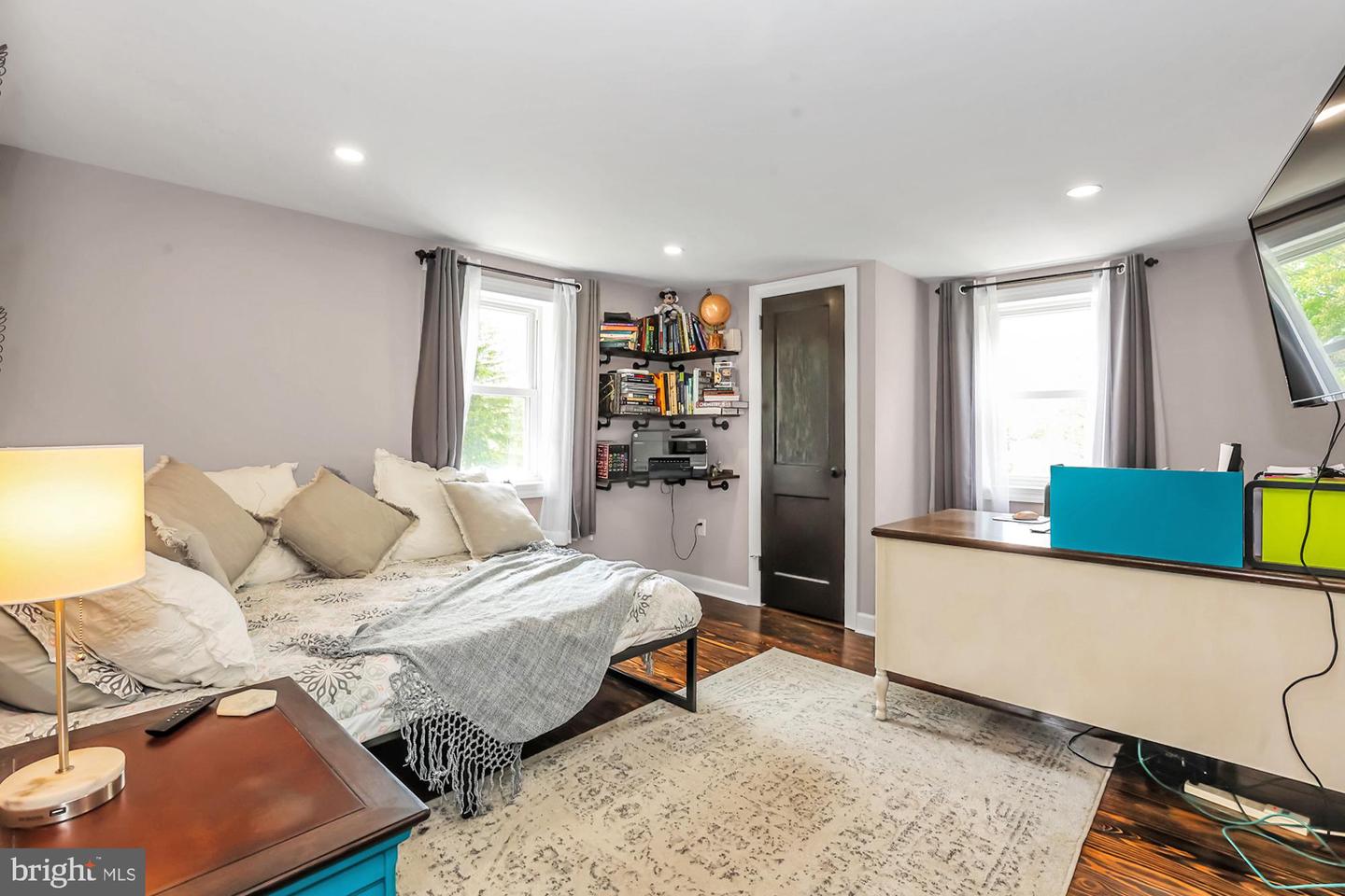 121 Oak Park Rd