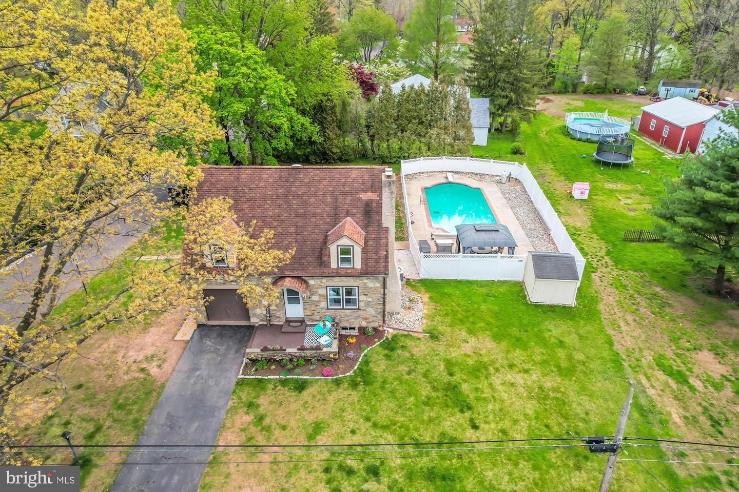 121 Oak Park Rd