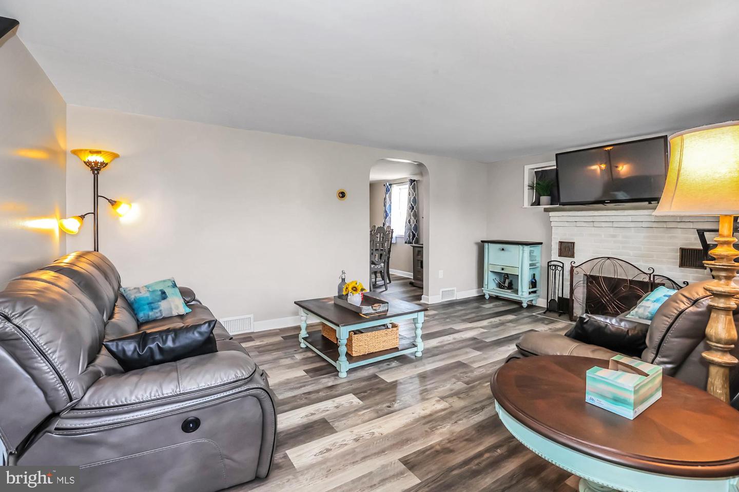 121 Oak Park Rd