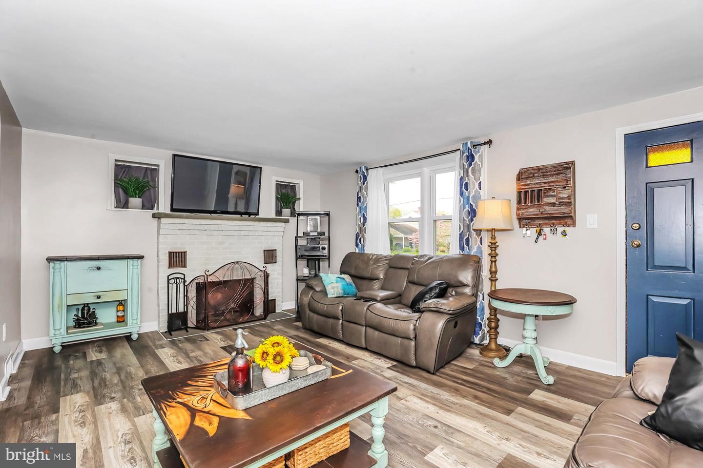 121 Oak Park Rd